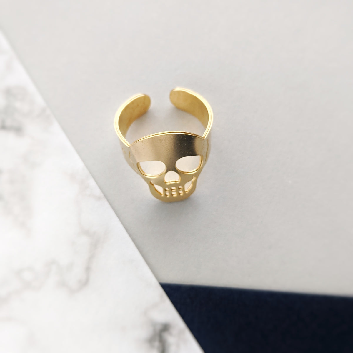 Memento Mori Skull Ring